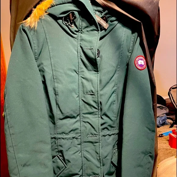 COPY - Canada goose rossclair coat in algonquin green. Immaculate condition